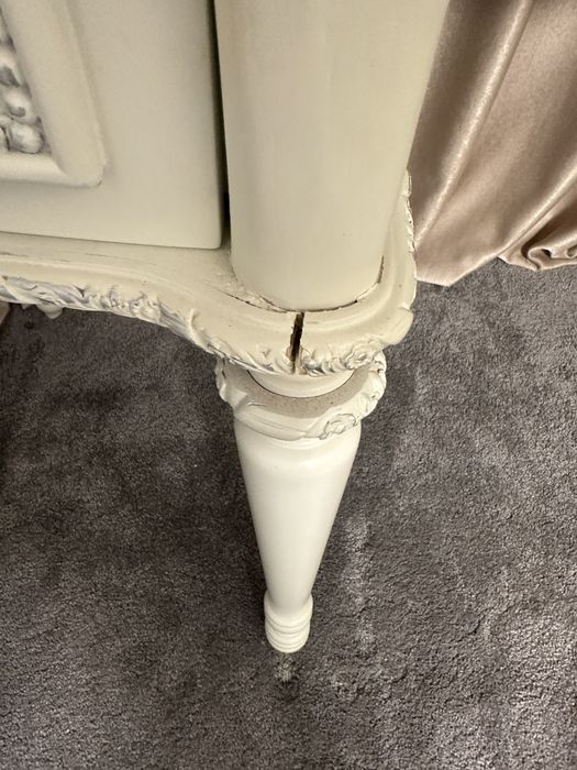 Comoda Make-up, Comoda Make-up