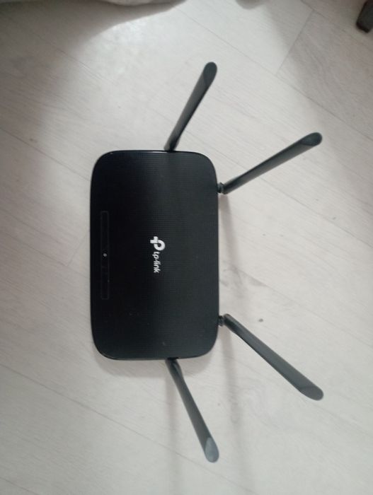 Продам роутер tp link в идеальном состоянии