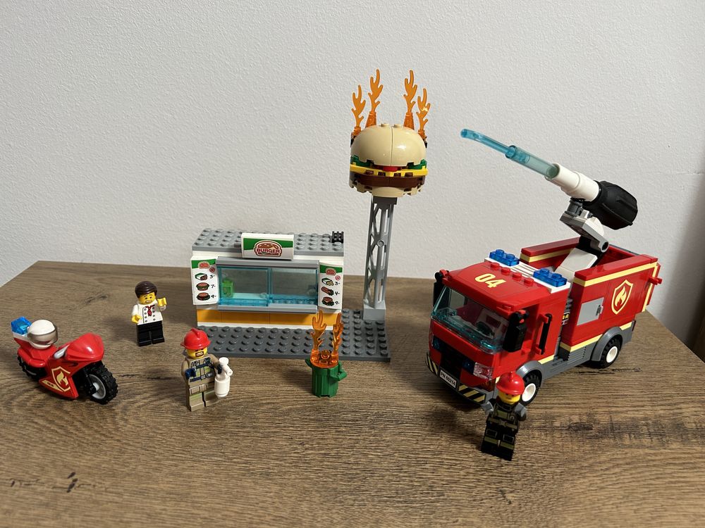 Lego 60214 pompieri - stingerea incendiului de la burger bar
