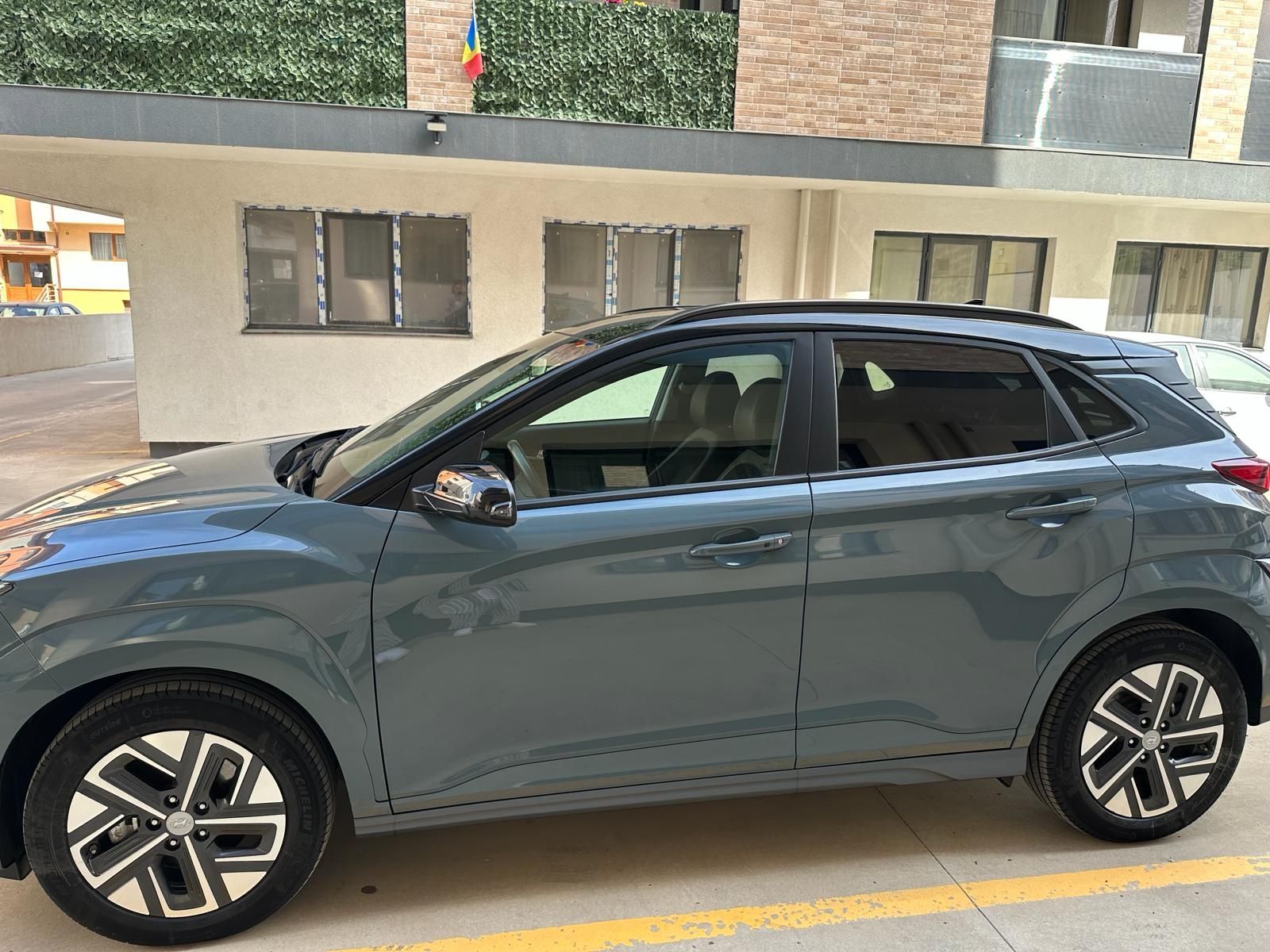 Hyundai Kona Luxury 64 Kw