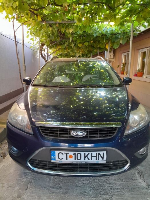 Mașina de vanzare Ford focus 2