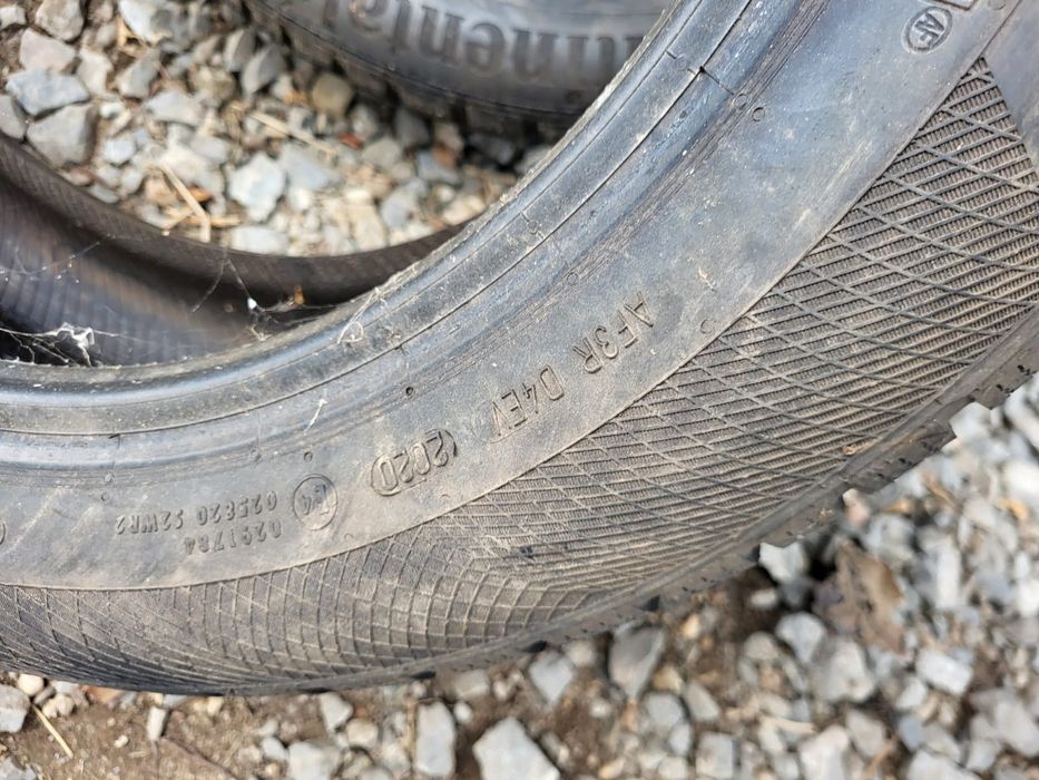 Anvelope 215 55 17 Continental iarna 2020