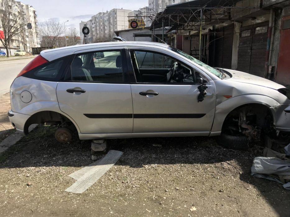 Продавам Ford Focus (MK1) на части