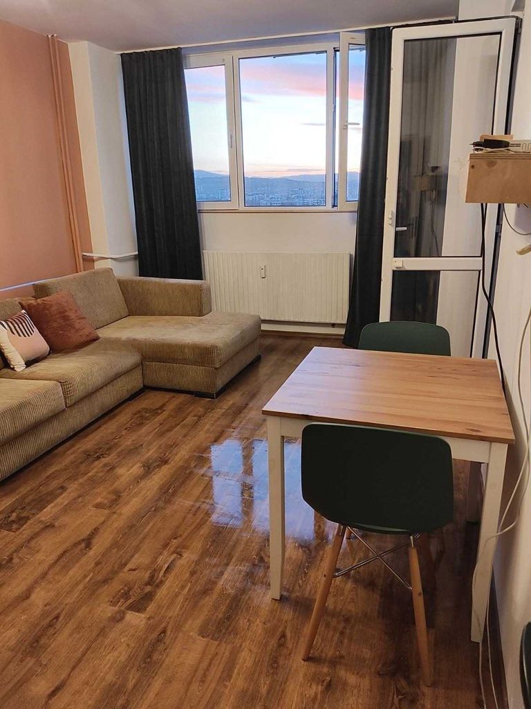 Дава се под наем Двустаен апартамент в София, Зона Б-18 - 60 кв.м за 448.8 € - Снимка #2