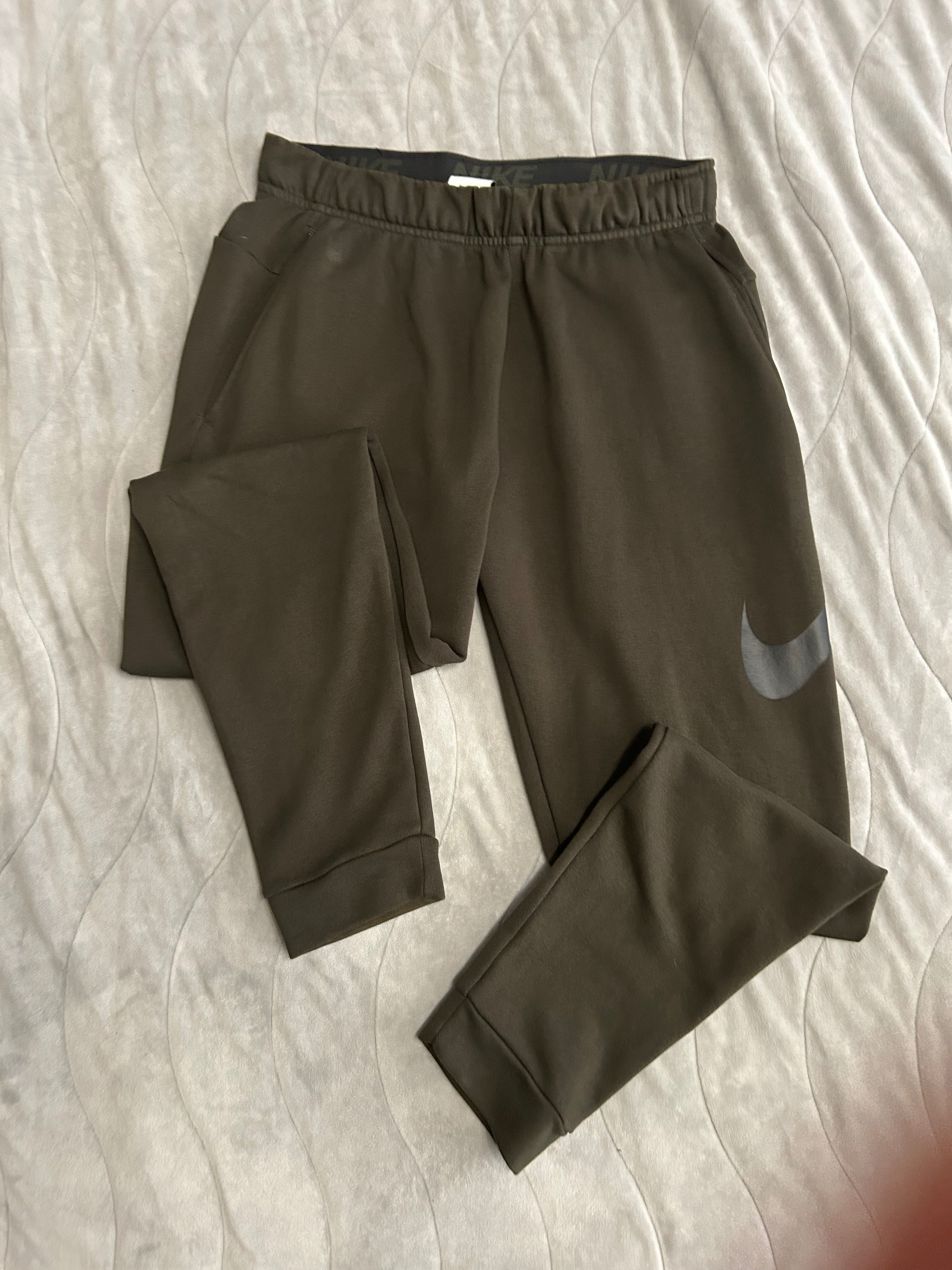 Мъжки дрехи Nike s размер