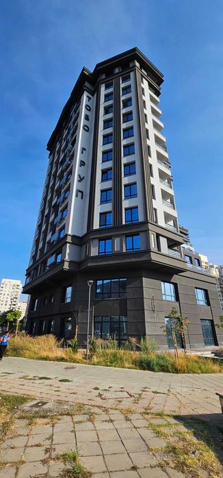 Давам под наем гараж