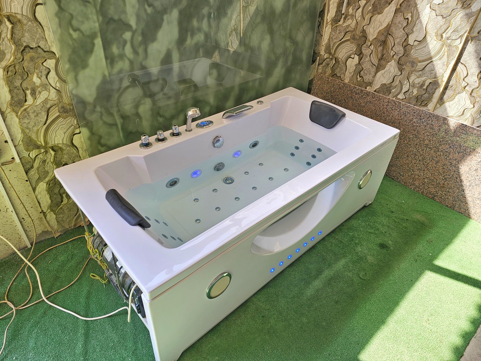 *Spa* Хидромасажна вана (Джакузи) с Подгрев до 50° 1.80х0.90