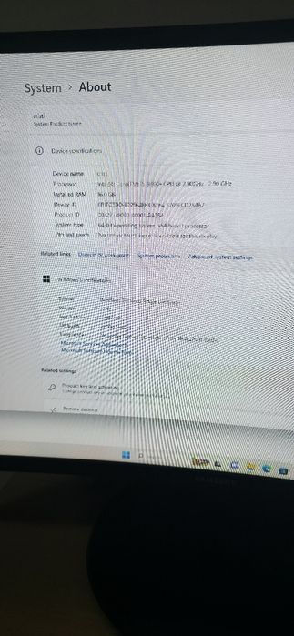 Vând schimb pc gaming din imagine