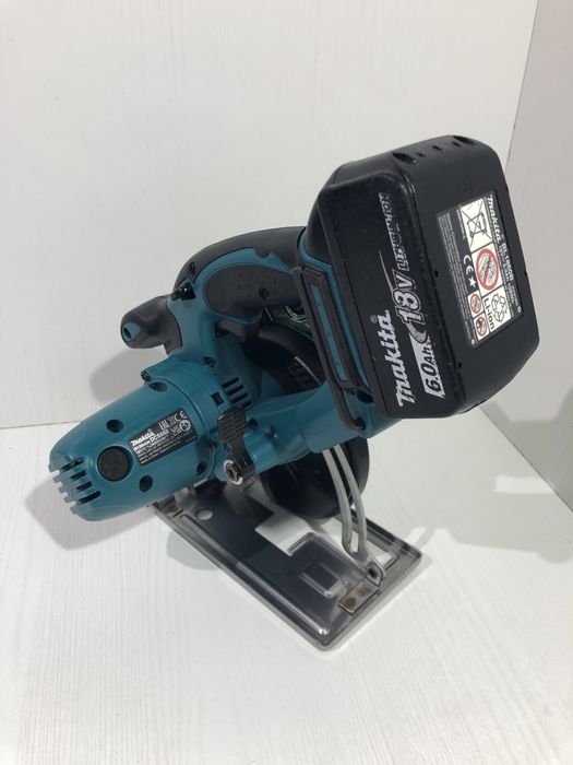Circular pentru metal Makita DCS 552