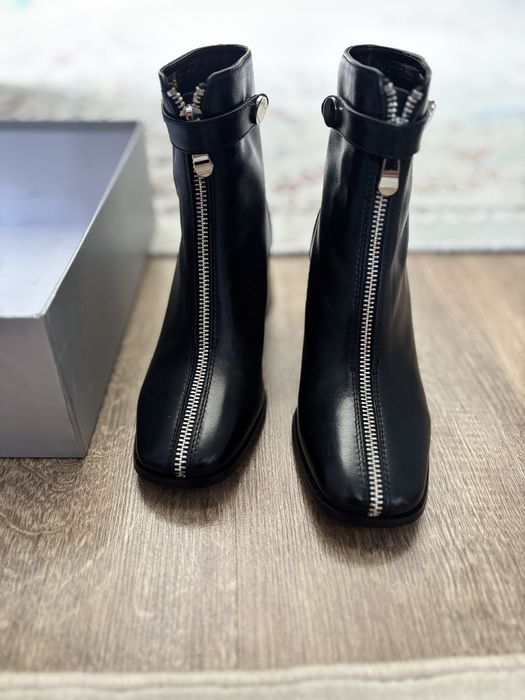 Продам полусапоги женские кожаные новые