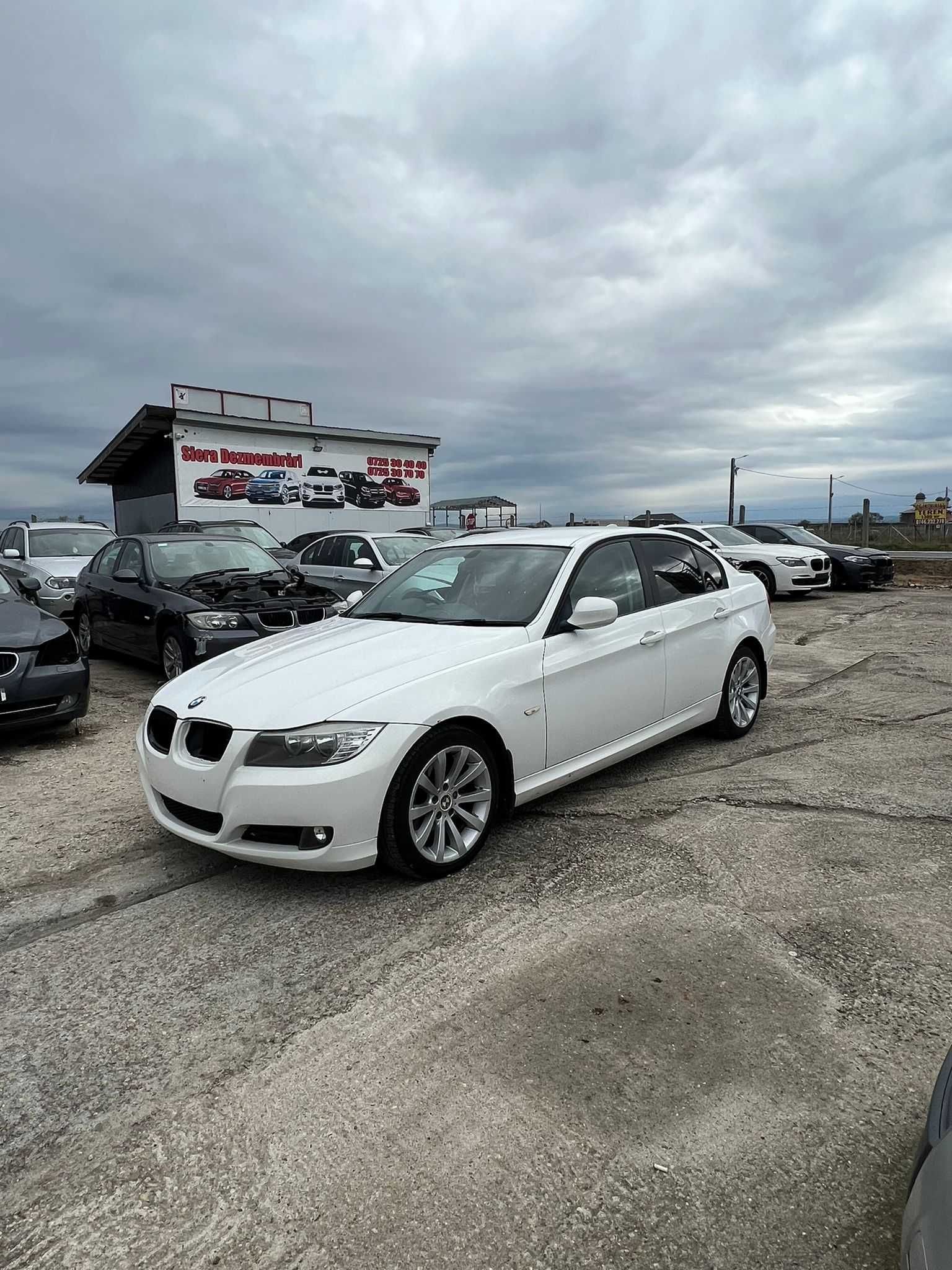 Dezmambram BMW 320D E90 FACELIFT, an 2010, euro 5, cod motor N47