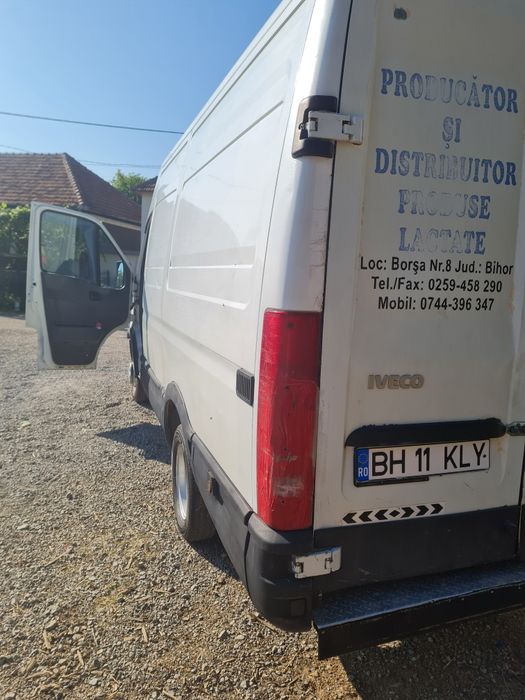 Vând duba iveco anu 2004
