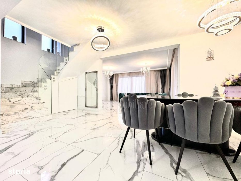 Casa 4 camere de vanzare in Dezmir