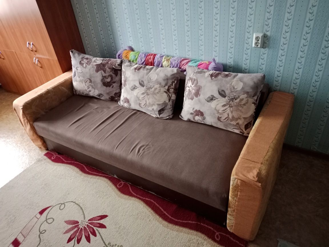 Продам диван кровати шкафы