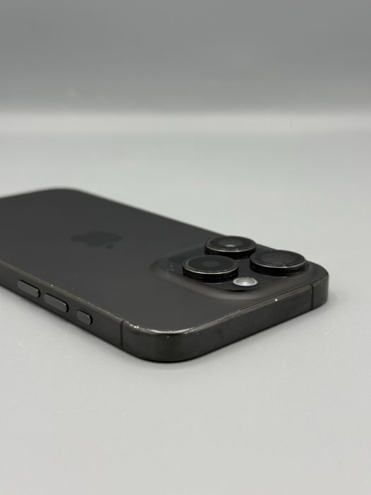 iPhone 15 Pro, 256 GB, Baterie 100% , Black Titanium, Plata in rate