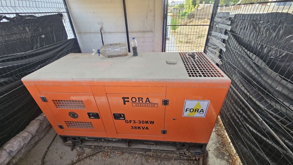 Yangi holatdagi 38KVA FORA generator