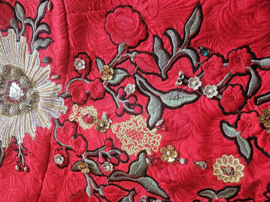 Дамска рокля бродерия