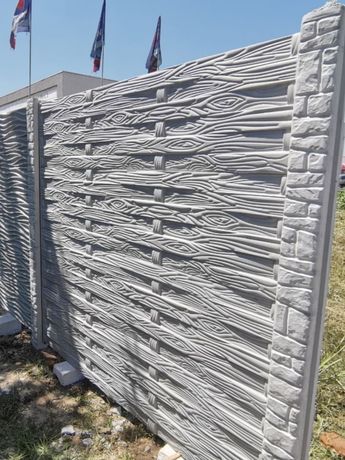 Garduri din placi de beton. Montaj garduri