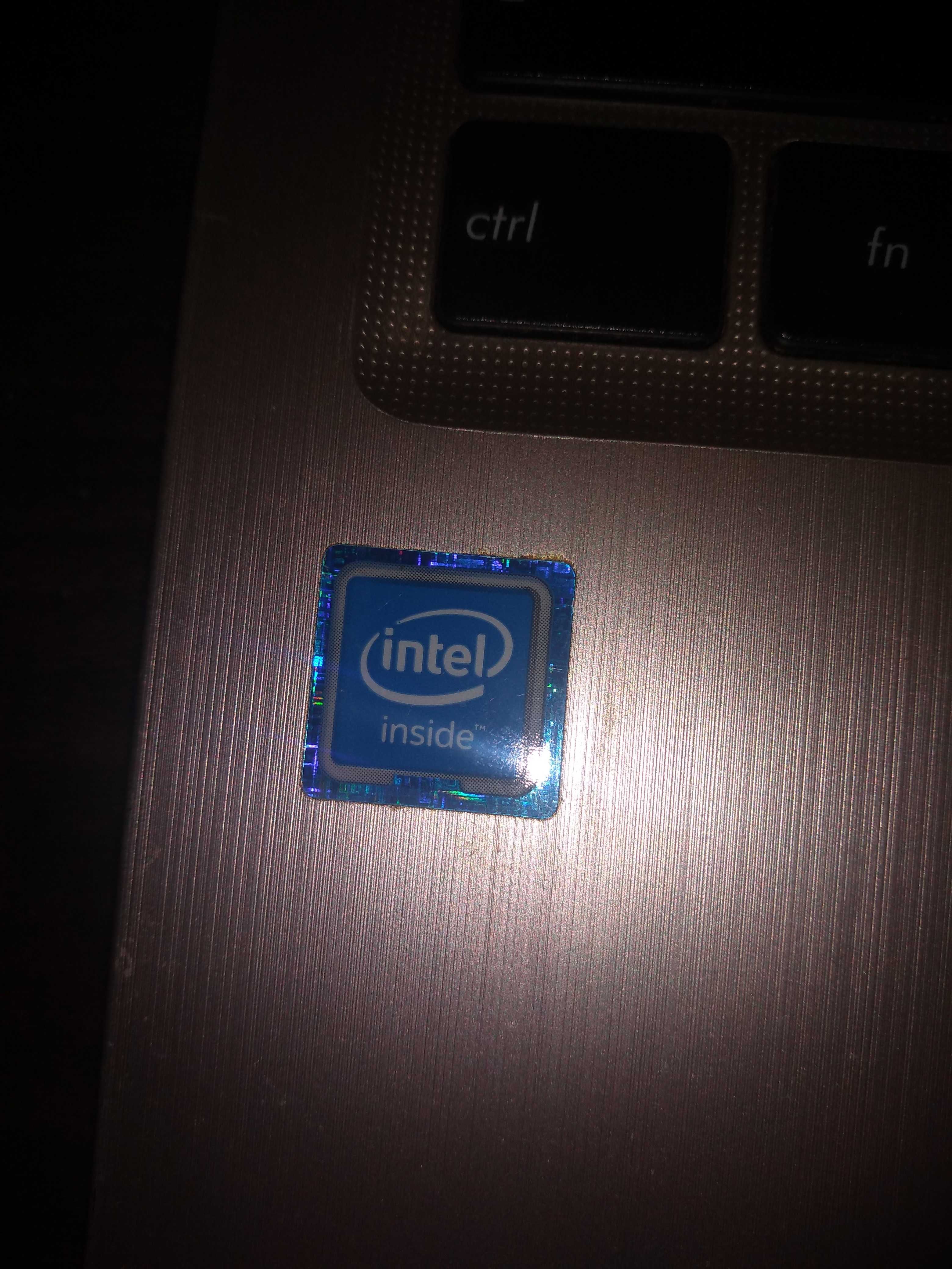 лап топ ASUS X540