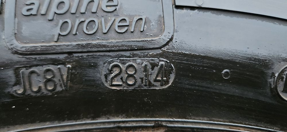 Cauciucuri de iarna 215 75 16 c