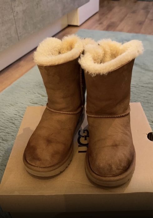 UGG Bailey Button II