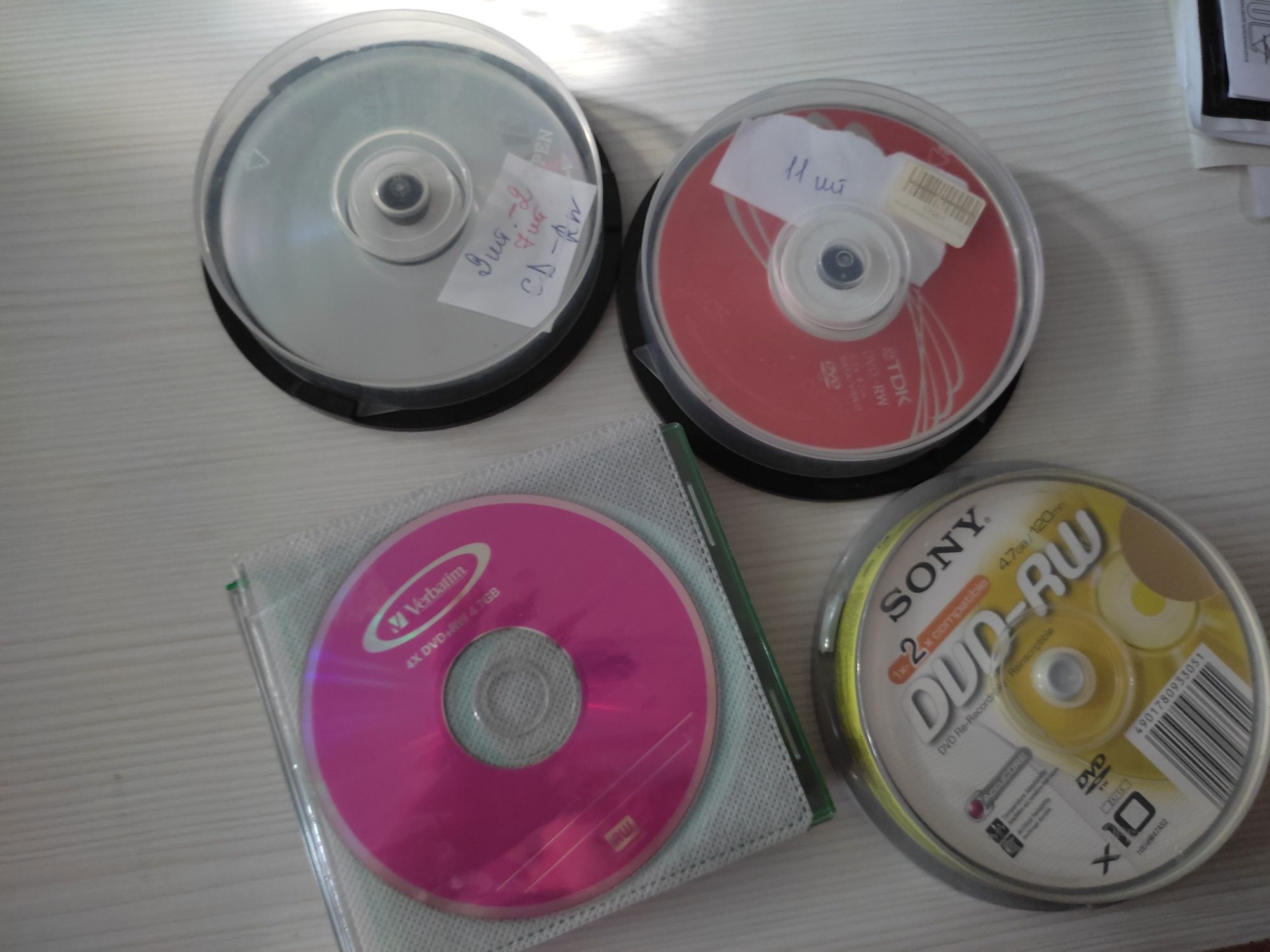 Dvd диски. Цена указана за единицу.