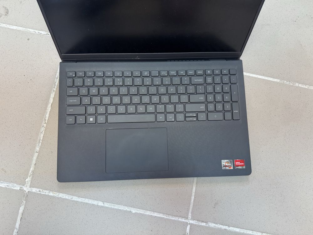 Лаптоп Dell Vostro 15 3535 - 15,6”, отличен