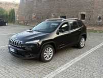 Vand jeep cherokee recent adus in tara !