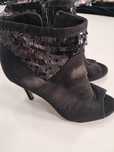 Botine deschise in fata marimea 39