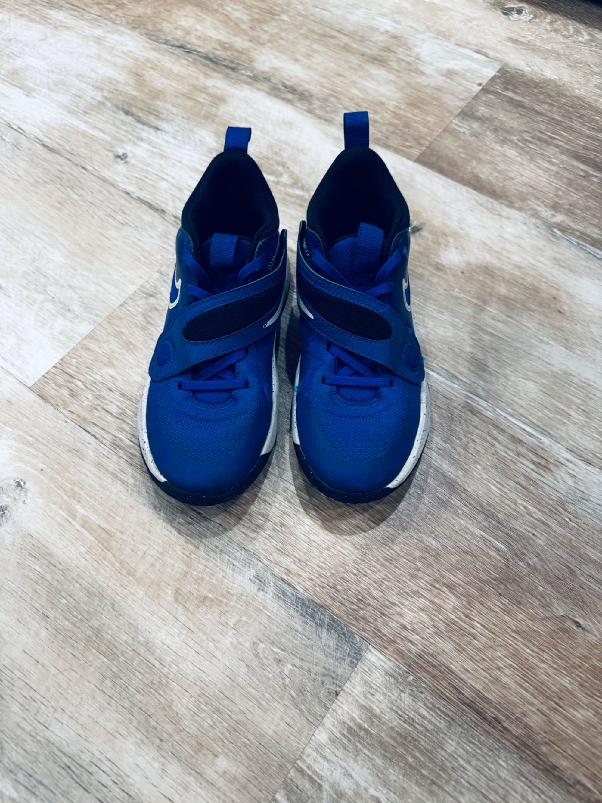 Nike детски маратонки за баскетбол