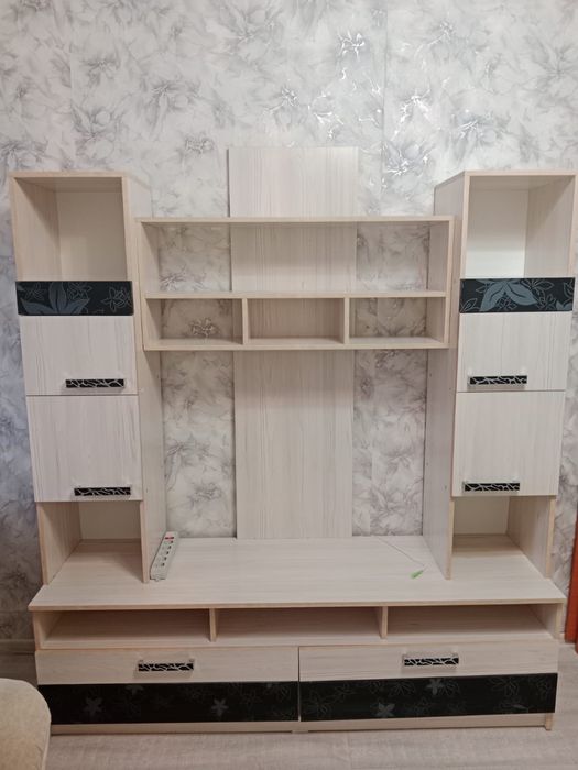 Продам горку стенку