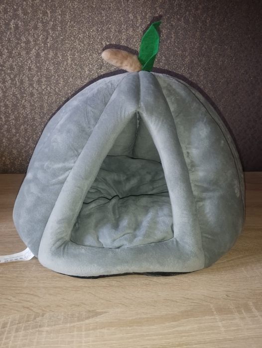 Новая Лежанка для котят или не больших котиков в виде тыквы. Цена 7000