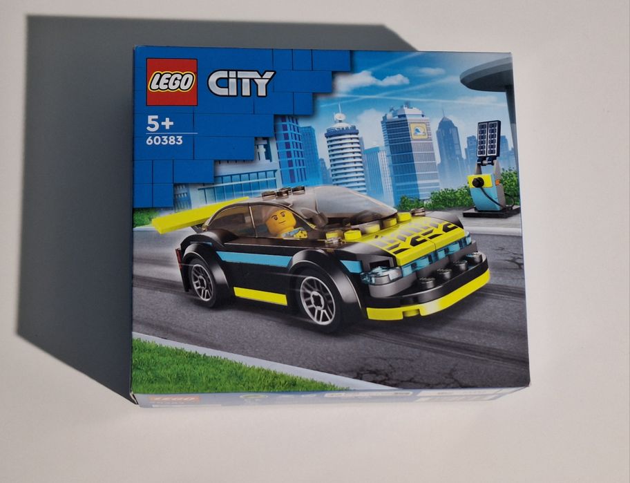 Seturi Lego noi, sigilate