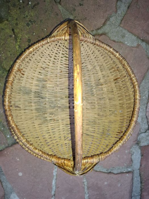 Продавам стар бъкърен казан.Без нагар.