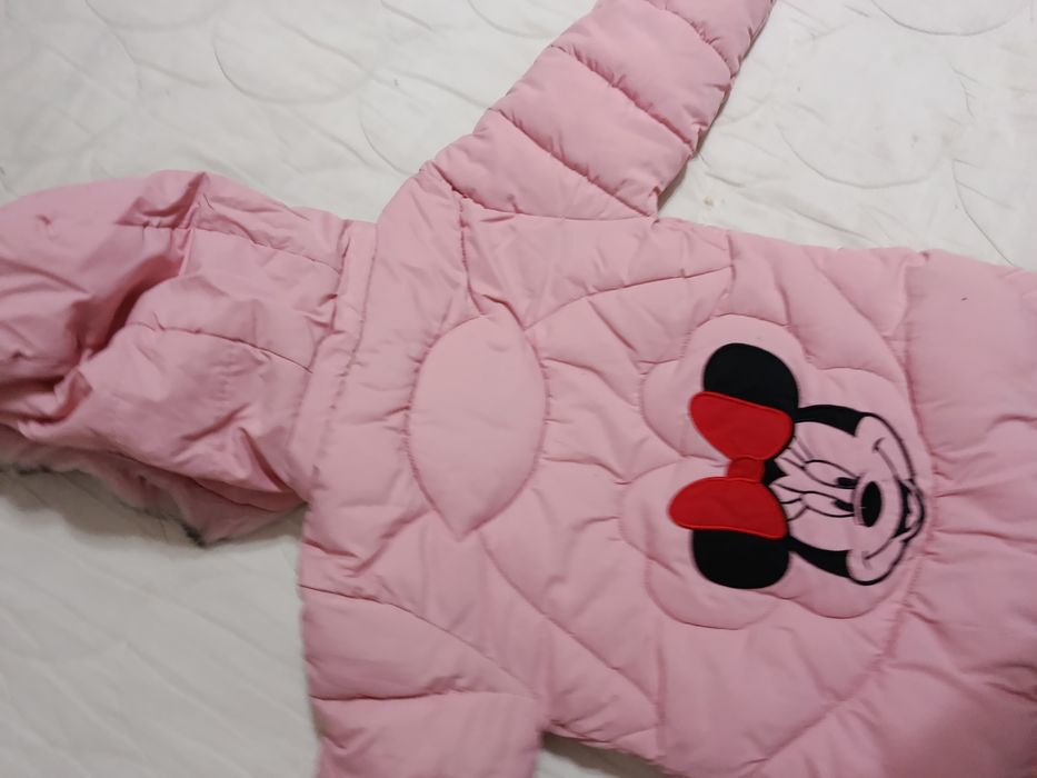 Продается куртка для 4-5 лет
