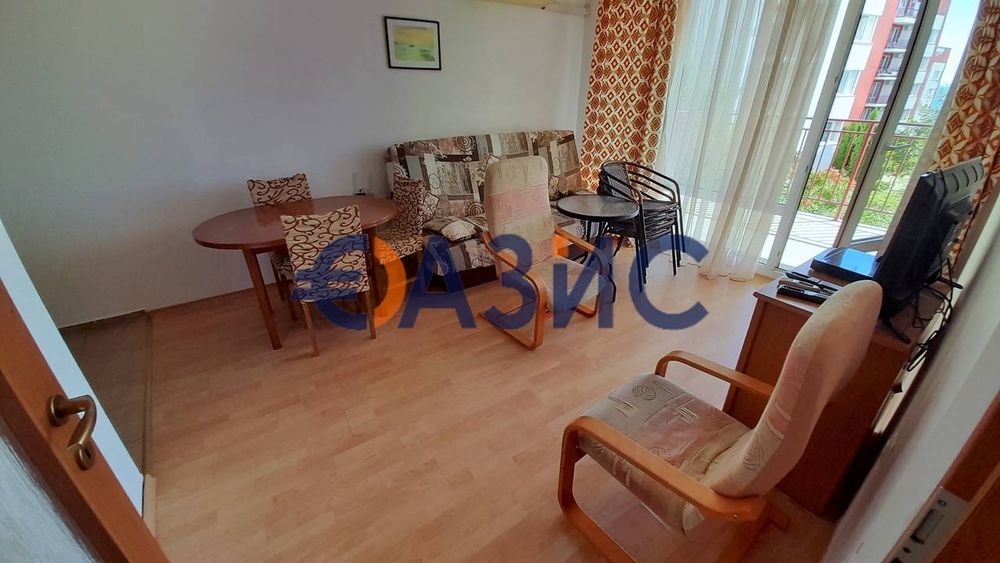 Апартамент с 2 спални в комплекс Марина Форт, 105 кв. м., Свети Влас,