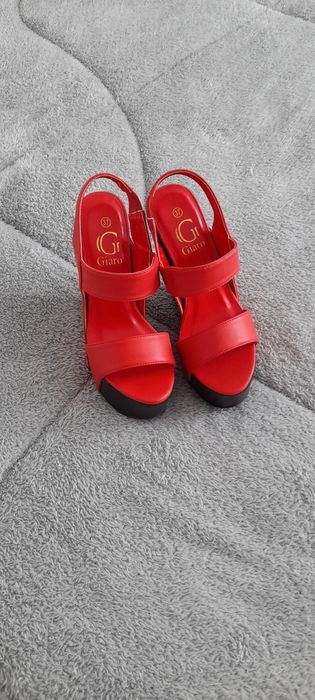 Sandale damă diverse modele