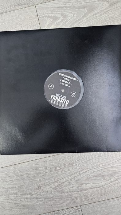 Album Vinyl Parazitii IARTA MA!