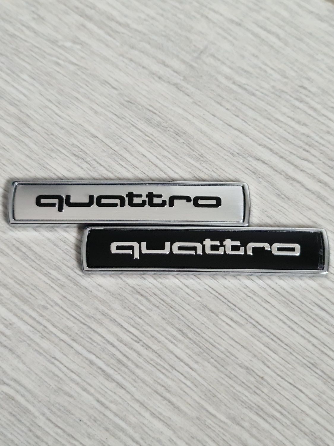 Emblema-Sigla-Logo-Quattro-Audi-A3-A4-A5-A6-A7-A8-Q2-Q3-Q5-Q7-TT-Sline