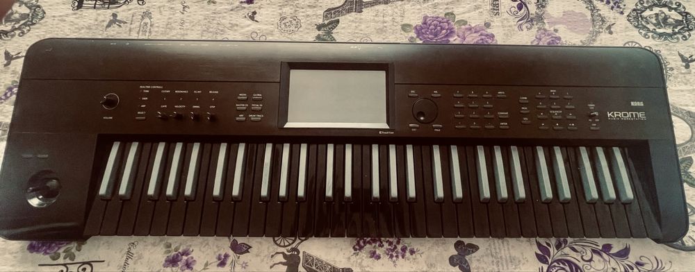 Korg Krome 61 keys
