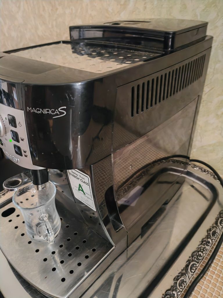 Delonghi magnifica S