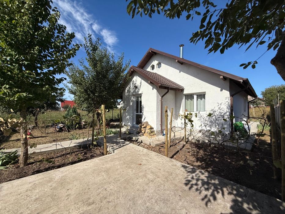 Vand casa in Aroneanu