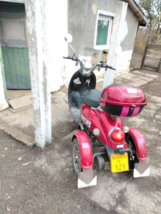 Doresc să o vând