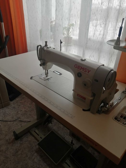 Машинка швейная промышленная