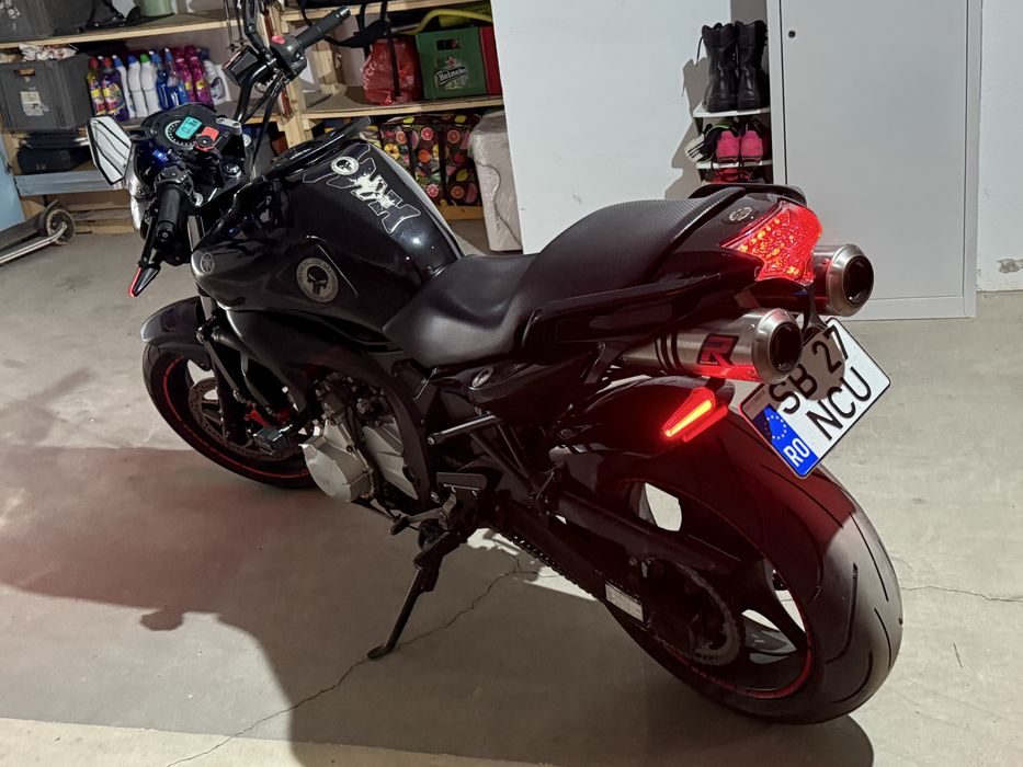 Yamaha FZ6-S FAZER  capacitate cilindrica 600