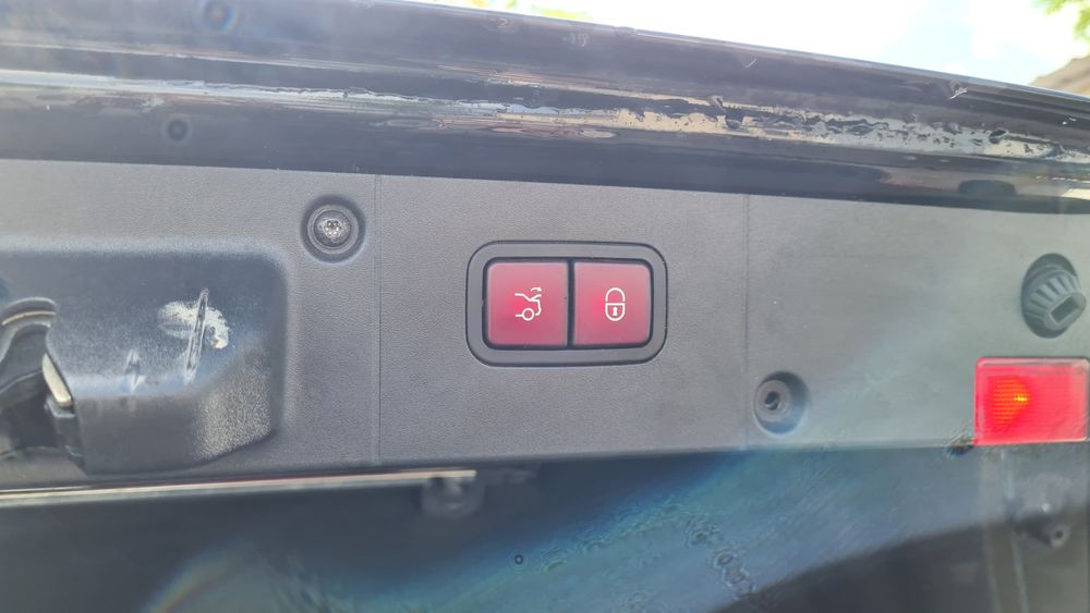 На части W221 S320 CDI Дистроник Обдухване 19 AMG джанти Двигател 642