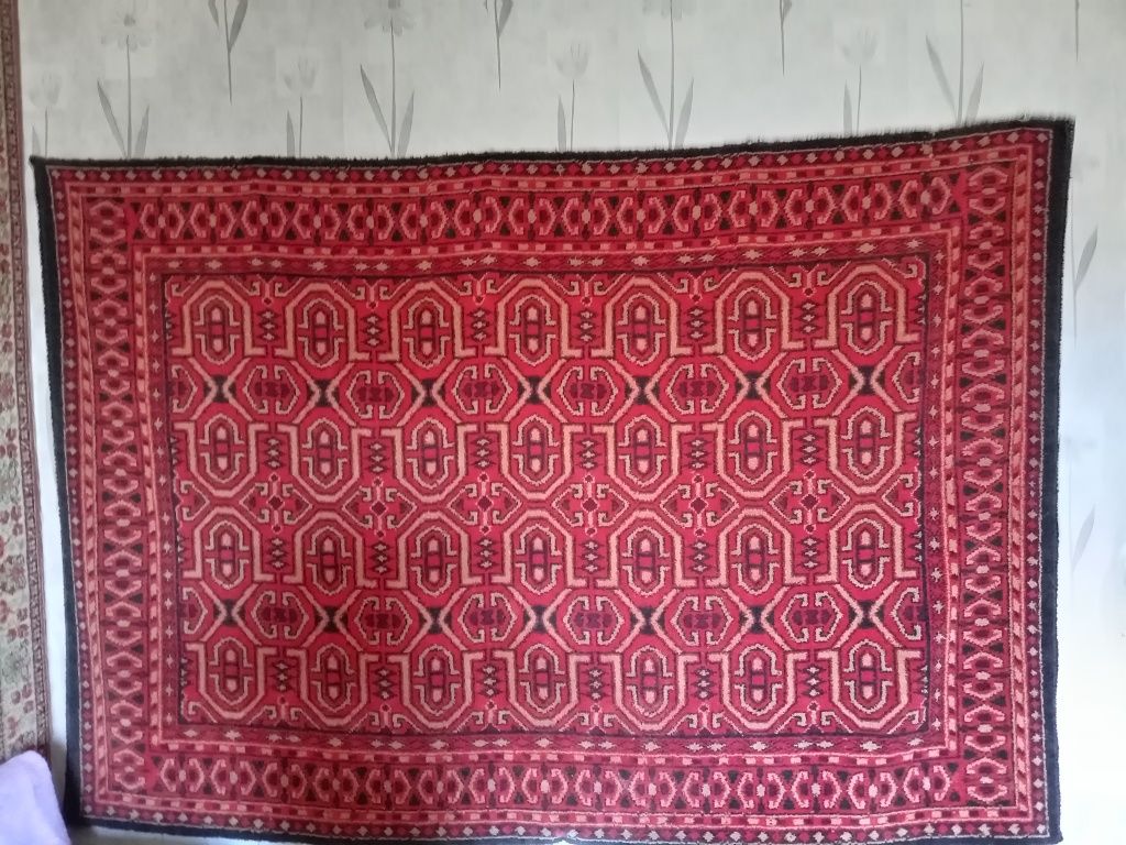 Ковры хивинские в хорошем состоянии