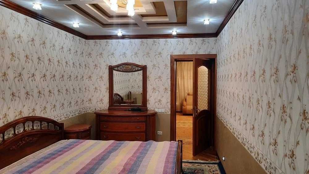 (К128633) Продается 3-х комнатная квартира в Шайхантахурском районе.
