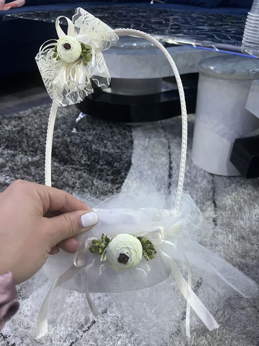 Сватбена украса за кола, бутониери, кошница