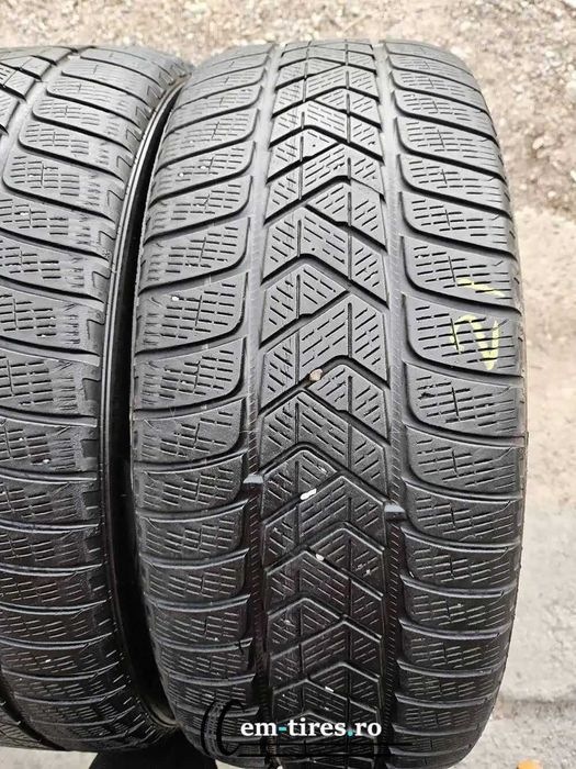 SET 2 Anvelope Iarna 235/55 R9 PIRELLI Scorpion Winter ELECT 101T